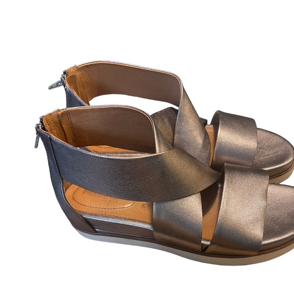 Bussola Sandals - Picture 4 of 7